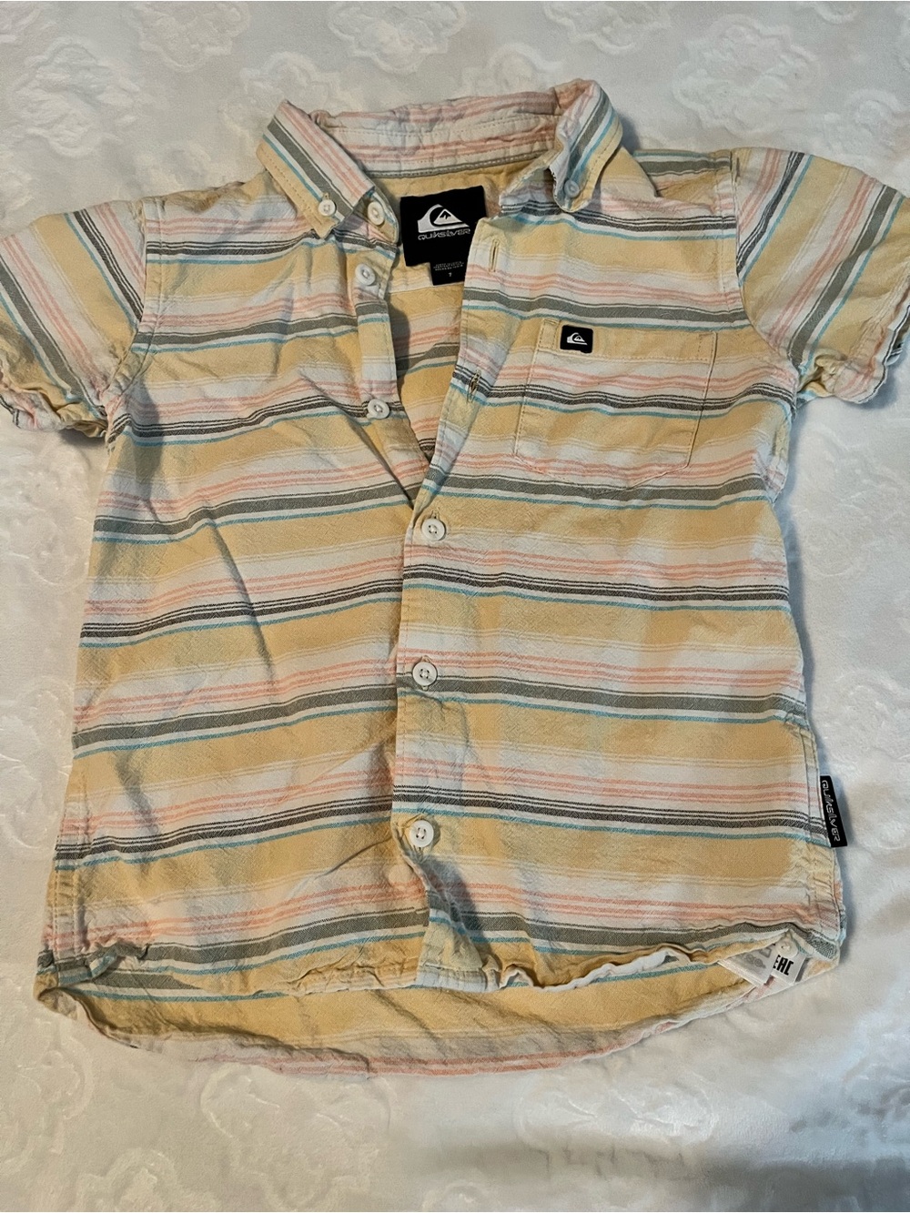 Quiksilver Boys' Button-Down Short Sleeve Shirt in Yellow sz 7